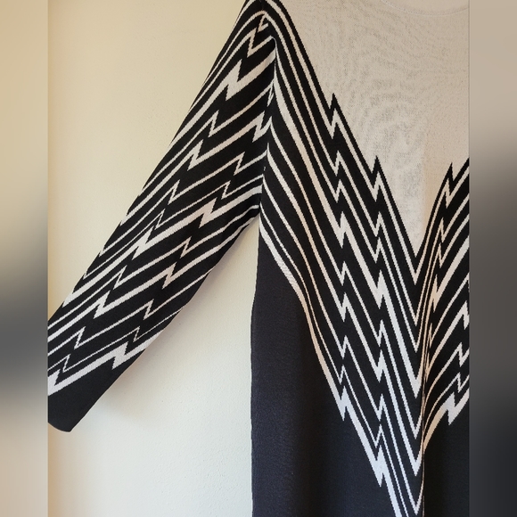 NWOT Ashro bodycon sweater dress - Picture 4 of 7